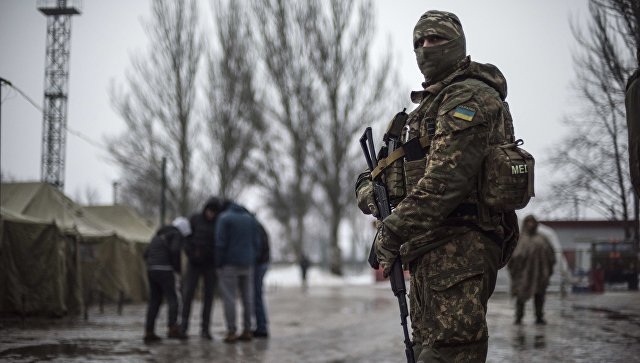 Офицер усмирява със стрелба на месо пиянски бунт в украинската армия
