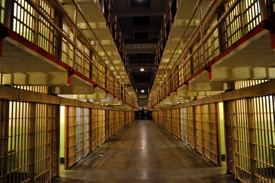 Удивителните истории зад 10-те най-дръзки бягства от затвори 