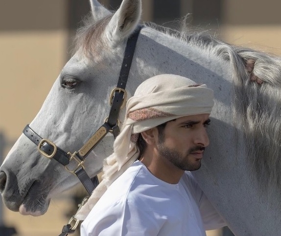 Дубайският шейх, който взриви Инстаграм (СНИМКИ)