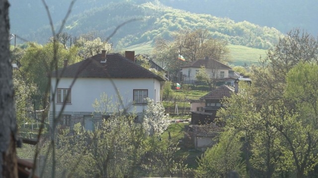 Тъжен Великден в едно от най-бързо обезлюдяващите се села в България  