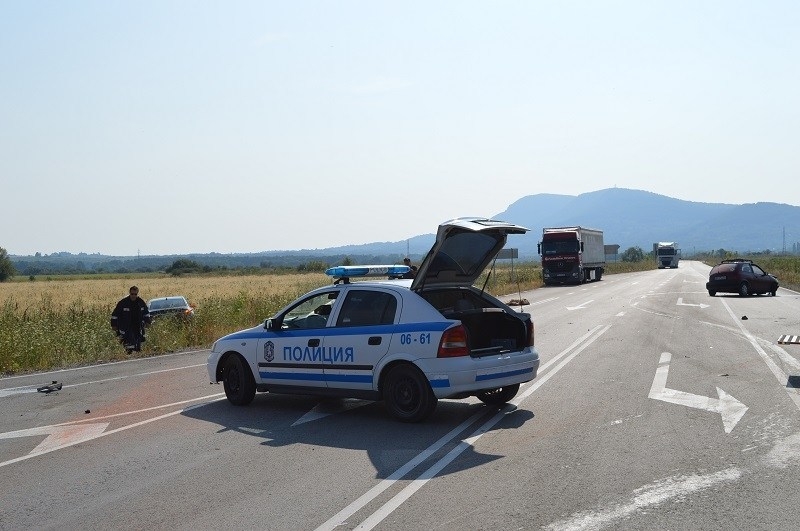 Охранителят с БМВ, затрил Тодор при автомеле, карал с близо 200 км/ч (СНИМКИ 18+)