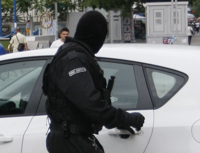 Спецакцията в Бургас е срещу наркобосовете, арестите продължават