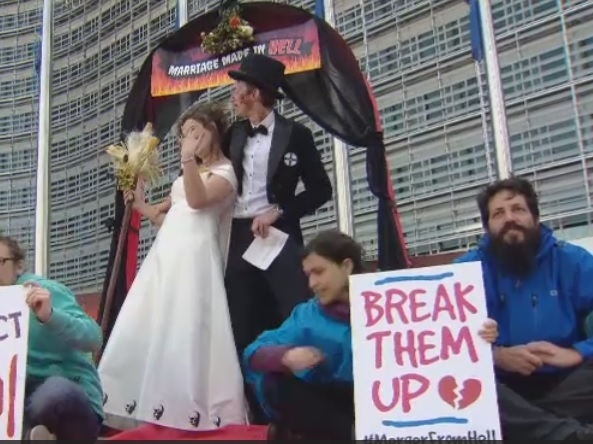 „Брак, направен в ада” залива Европа с ГМО (ВИДЕО)
