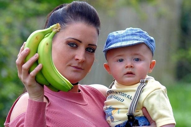Жена намери в банан нещо толкова ужасяващо, че цялото й семейство незабавно напусна дома си, за да оживее (СНИМКИ)