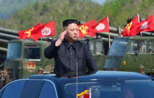 Става напечено: Ким Чен Ун нареди пълна бойна готовност! Ще „строши гръбнака" на Южна Корея 
