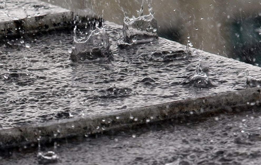 Дежурният синоптик в НИМХ в БАН плаши със студ и валежи в четвъртък (КАРТА)