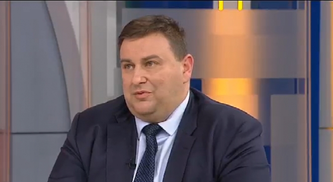 Емил Радев: Никой в Брюксел не ни е разпитвал за коалицията с ОП