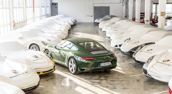 Легендарното Porsche 911 номер 1 000 000 напусна Щутгарт  