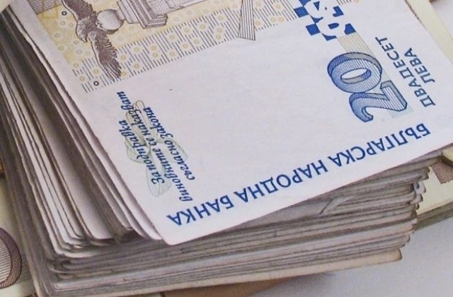 Пловдивски банков служител инсценира обир за над 70 бона, но съдбата му отвърна
