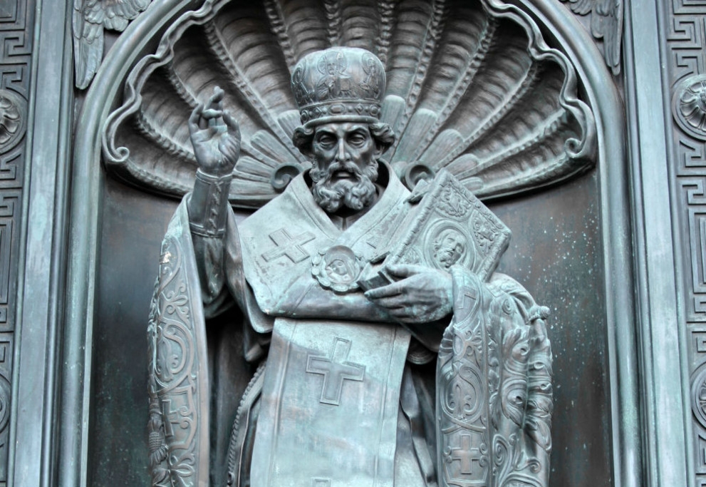 За първи път от близо 1000 години: Пренасят част от мощите на Свети Николай от Бари в Москва