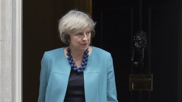 Британският премиер свика комисията „Кобра“ заради трагедията в Манчестър