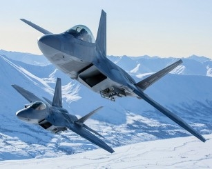 US-пилот: F-22 Raptor може да победи 10 руски Су-35 (СНИМКИ/ВИДЕО)