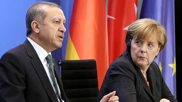Горещ разговор в Брюксел: Меркел и Ердоган опитаха да изгладят отношенията!