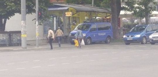 Екшън в Бургас! Полиция отцепи дюнерите до БСУ, има арестуван (СНИМКИ)