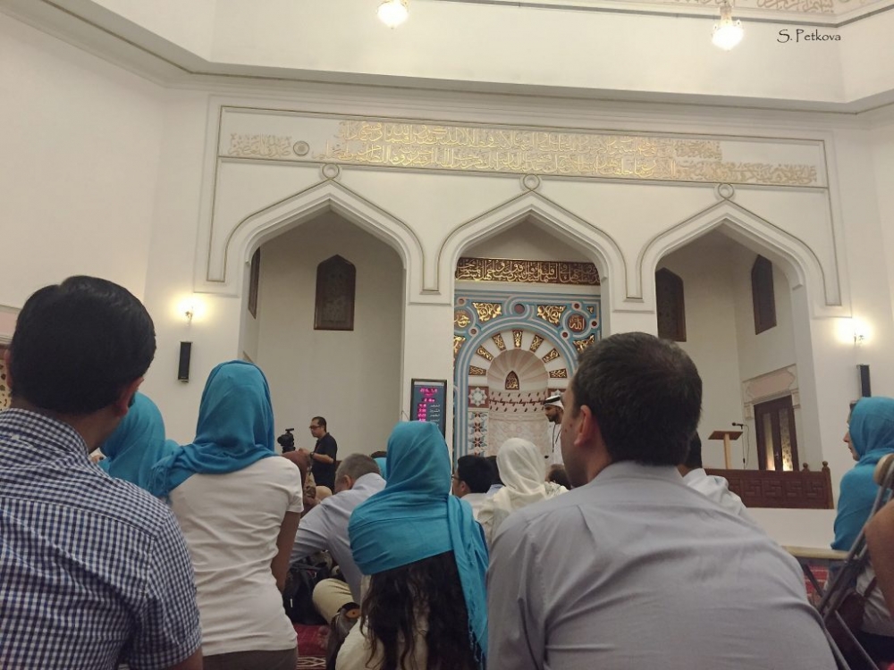 Започва свещеният месец Рамадан за мюсюлманите