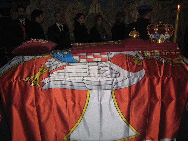 В Сърбия подписват петиция за възстановяване на монархията