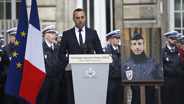 Покъртително! Френски полицай се бракосъчета посмъртно с колегата си, убит от джихадисти в Париж 
