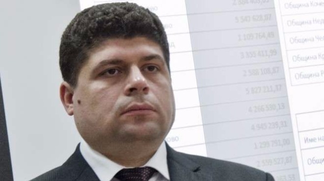 Обвиниха бившия шеф на ДФЗ Мирослав Николов за безстопанственост