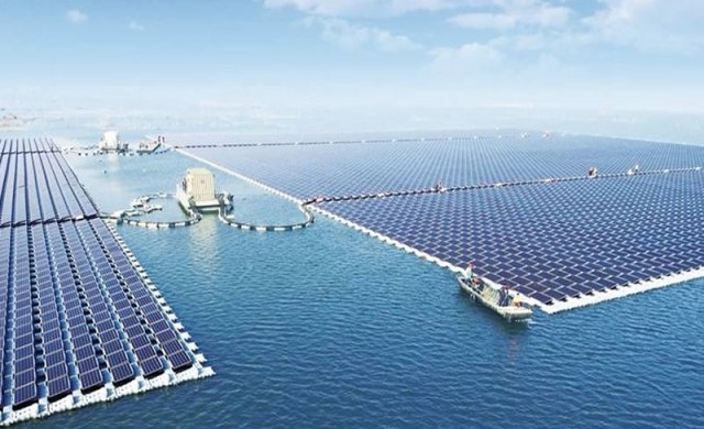 Най-голямата в света плаваща слънчева електроцентрала