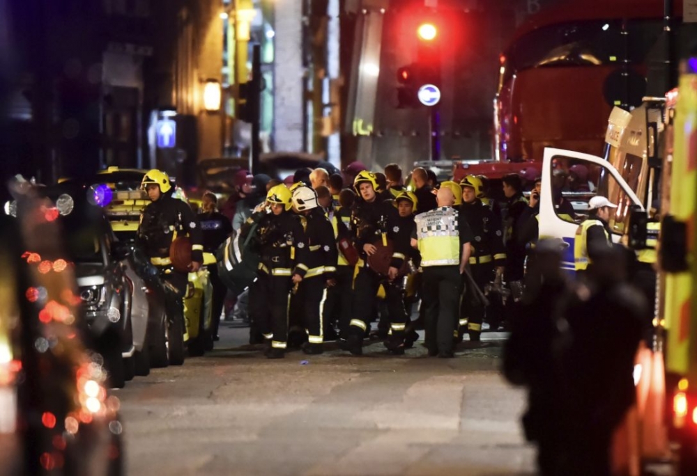 Наша журналистка от Лондон: Осем минути след подаване на сигнала терористите бяха ликвидирани