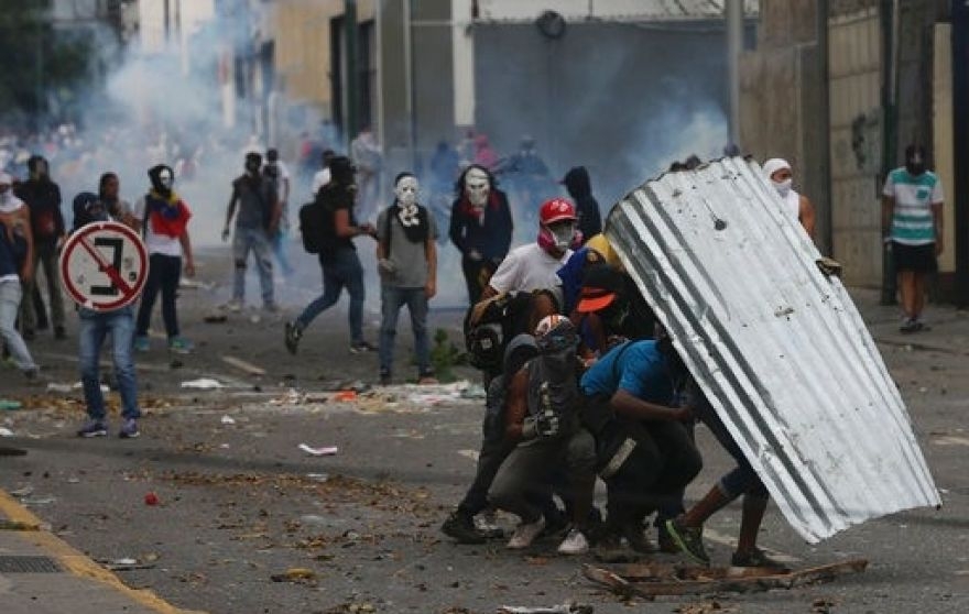 Седем души са пострадали по време на протести във Венецуела