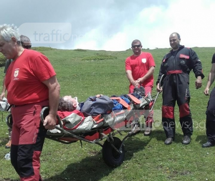Англичанин падна с главата надолу след полет с парапланер в Сопот, планинската служба го спаси  