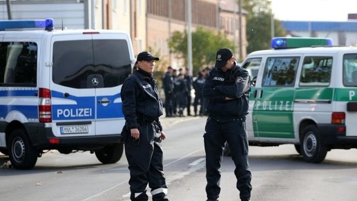 Ужас в Германия! Стрелба в Мюнхен, полицайка е простреляна в главата!