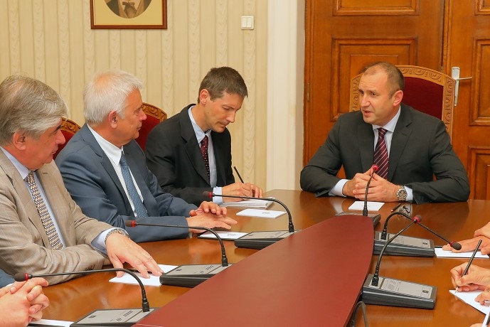 Най-големите шефове на "Лукойл" обявиха пред Радев, че ще утвърждават България като ключов експортен център в региона