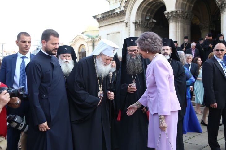 Фоторепортаж в БЛИЦ: Кралица, княгини, принцеси, принцове и потомък на султани на молебен за здравето на царя