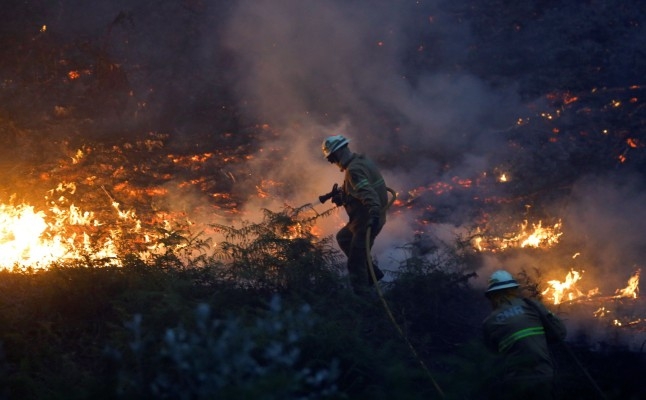 Покъртително: 12 души оцеляха като по чудо в огнения ад в Португалия (СНИМКА) 