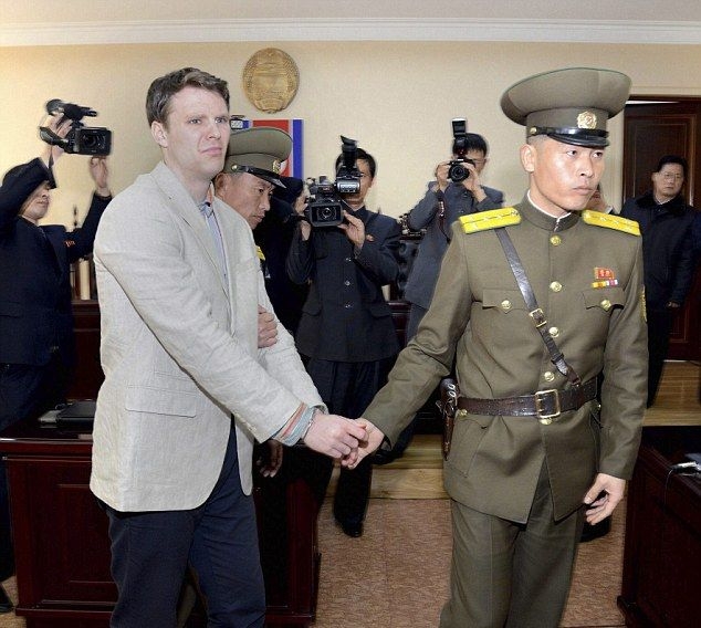 Почина американския студент, който бе освободен в кома от Северна Корея