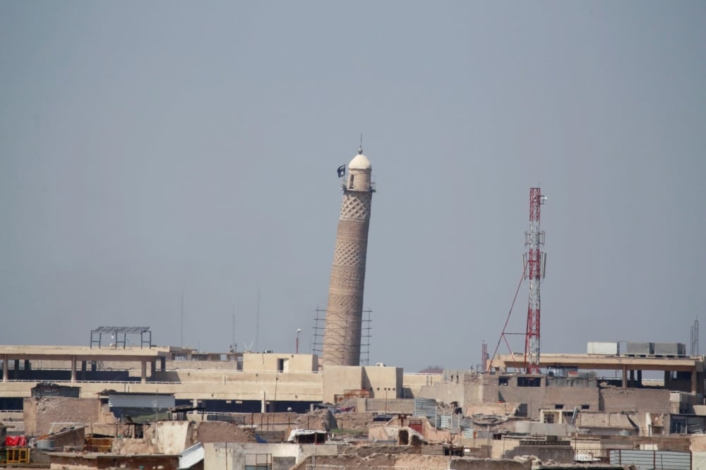 Пред ръба на тоталния разгром: "Ислямска държава" взриви емблематичната Голяма джамия в Мосул (СНИМКИ)