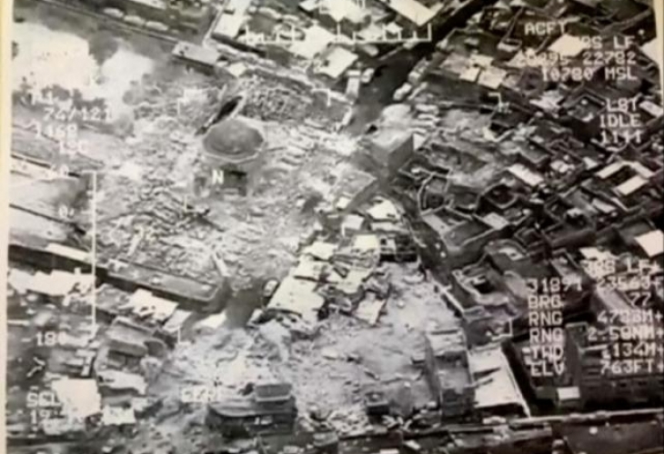 Покъртителни КАДРИ! Ето как джихадистите от ИДИЛ взривиха Великата джамия Ал - Нури