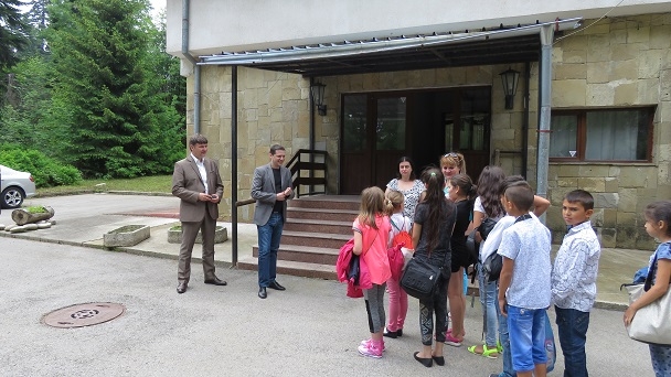 12 деца от социално слаби семейства бяха на безплатна почивка в Боровец (СНИМКИ)