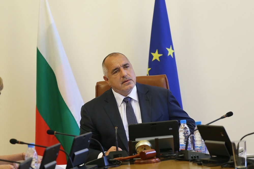 Борисов се прибра в България и веднага запретна ръкави! Обяви пред министрите, че дава 2,3 млн. лв. за...