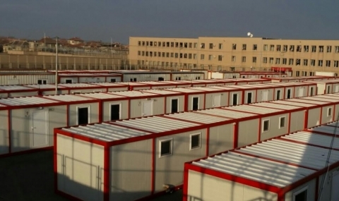 Сириец опита да вкара дрога в мигранския център в Любимец