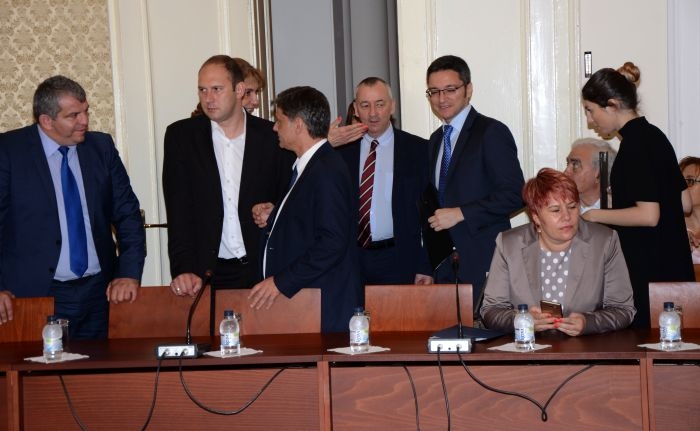 Фоторепортаж в БЛИЦ: Важна дискусия за Българското председателство се проведе в парламента