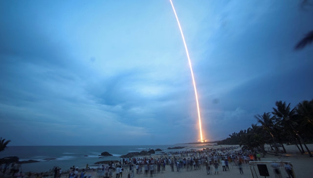 Китайските власти мълчат защо се провали старта на тежка космическа ракета (ВИДЕО)