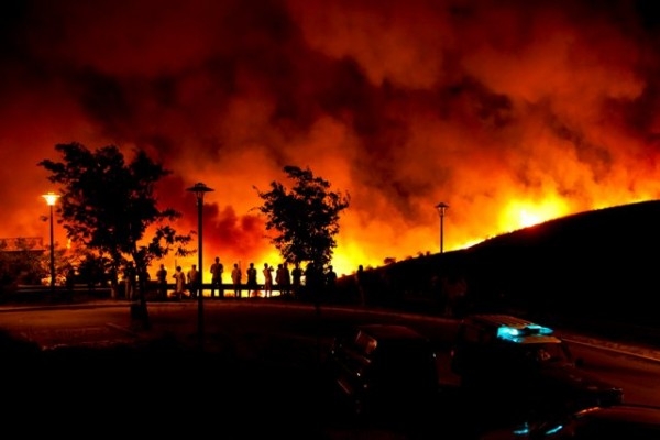 Огненият ад в Португалия продължава, има нови пострадали 