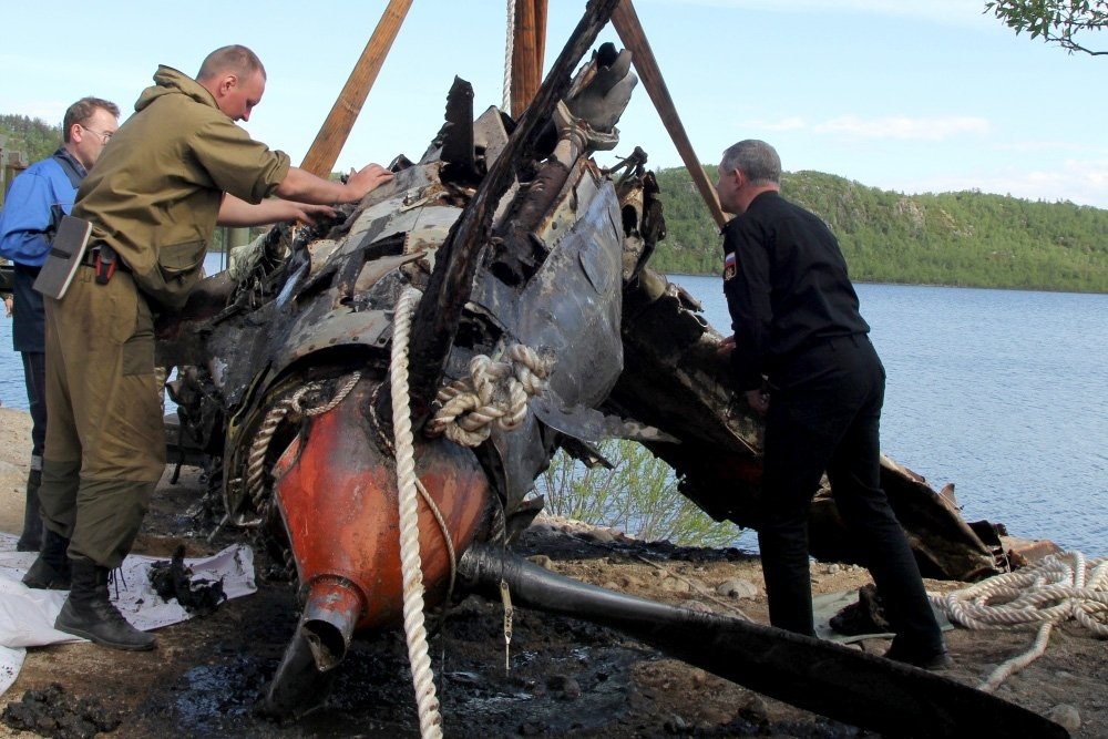 Водолази извадиха от езеро край Мурманск американски изтребител от времето на Великата Отечествена война (СНИМКИ/ВИДЕО)