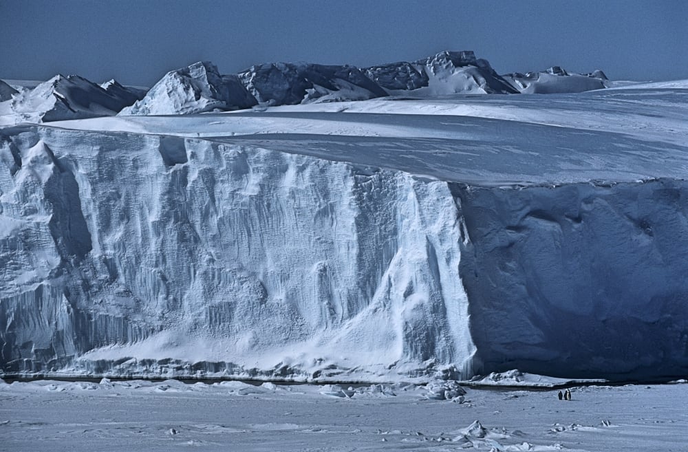 За първи път в историята: Айсберг с тегло 1 трилион тона се отцепи от Антарктида, започна ли глобалната екокатастрофа?! (СНИМКИ/ВИДЕО)