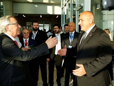 Интересни СНИМКИ показаха с кой добър приятел се видя Борисов преди важната среща в Солун