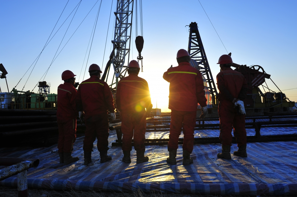 Ще ни огрее ли? Shell започва първия си сондаж за нефт и газ в блoĸ "Xaн Kyбpaт" в Черно море