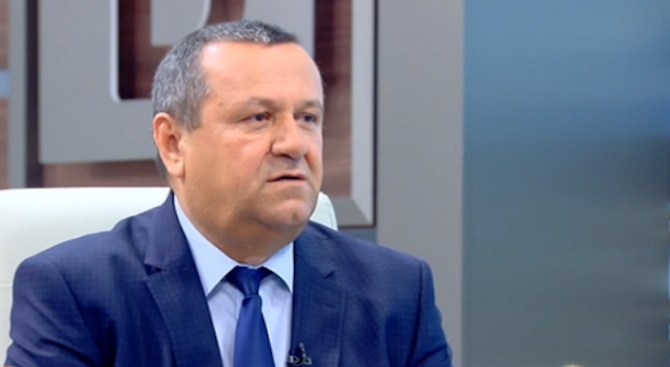 Хасан Адемов: Премиерът ще реши дали да отпадне Клас "Прослужено време"