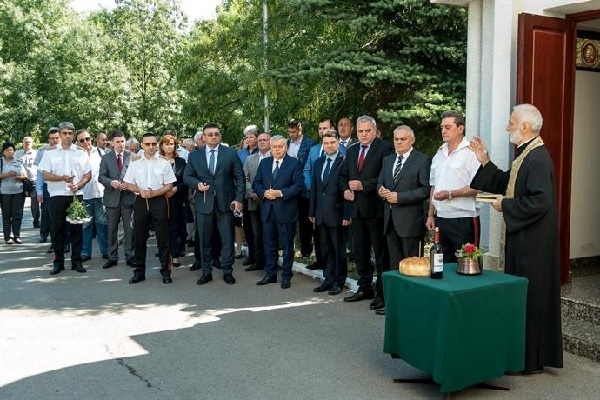 БЛИЦ TV: Българските пожарникари почетоха своя закрилник
