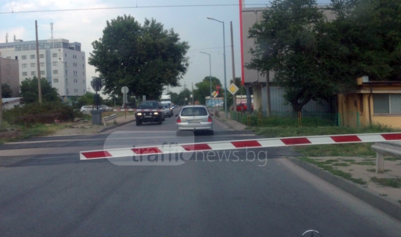 Шофьор счупи тъпометъра в Пловдив и животът му увисна на косъм (СНИМКА) 