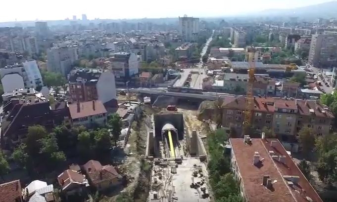 ВИДЕО показа докъде стигна строителството на столичното метро 