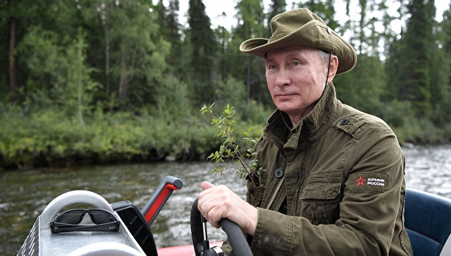 Ново ВИДЕО показа какво още е вършил Путин из сибирската пустош и с какви деликатеси се е облажил! 