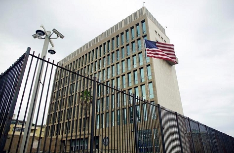 Мистерия! Нещо много странно се случва със служителите на американското посолство в Хавана 