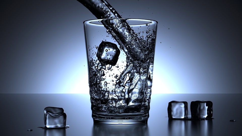 5 начина да пиете достатъчно вода през деня
